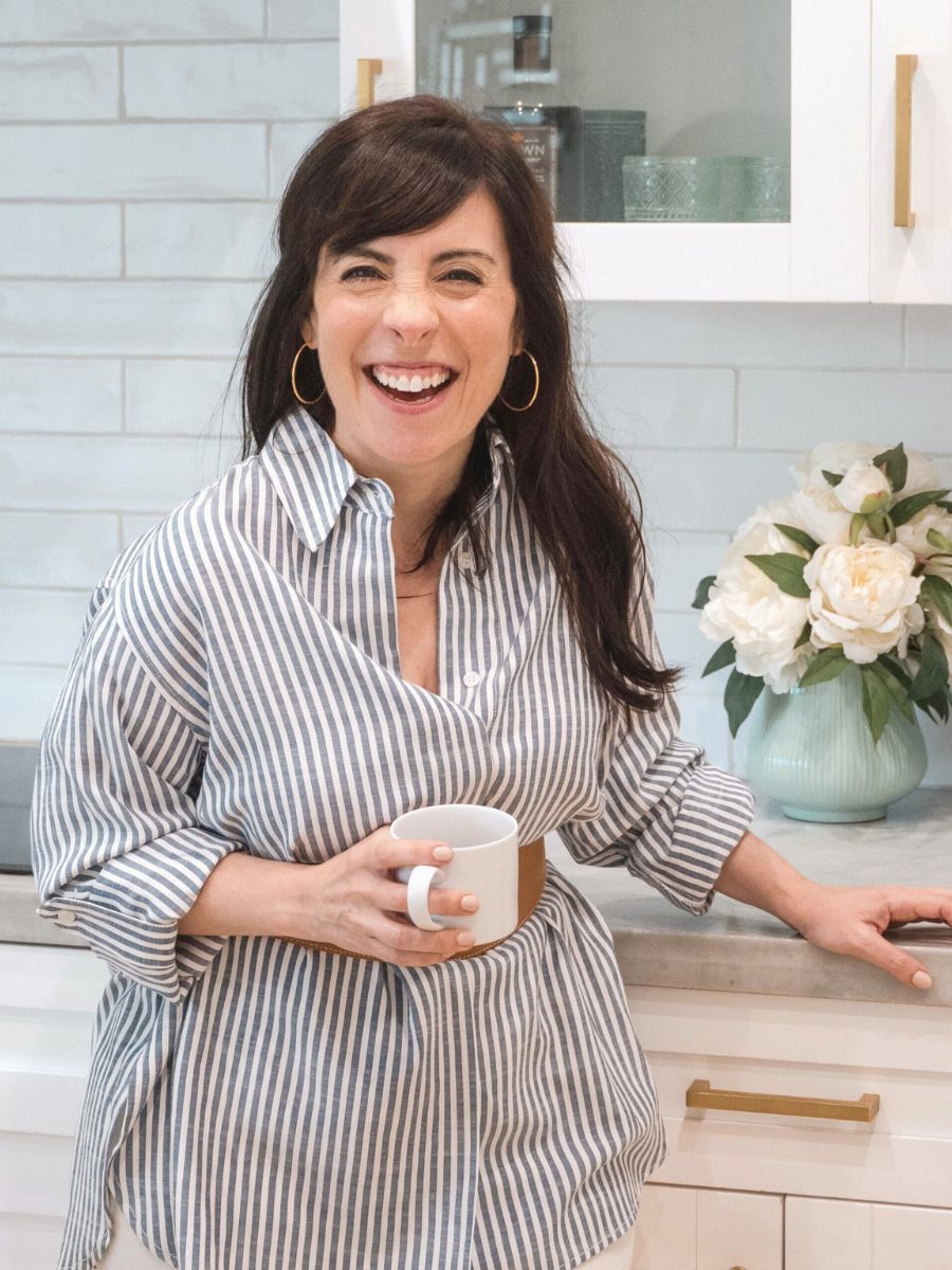 Blogging for coaches Isn’t Dead: The Capsule Blog Strategy That Actually Gets Clients With Jana O.