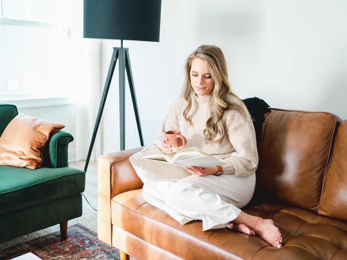 Business Coach Laura Schoenfeld on Nourished CEO Podcast about Consistent CEO Type How to Grow Business