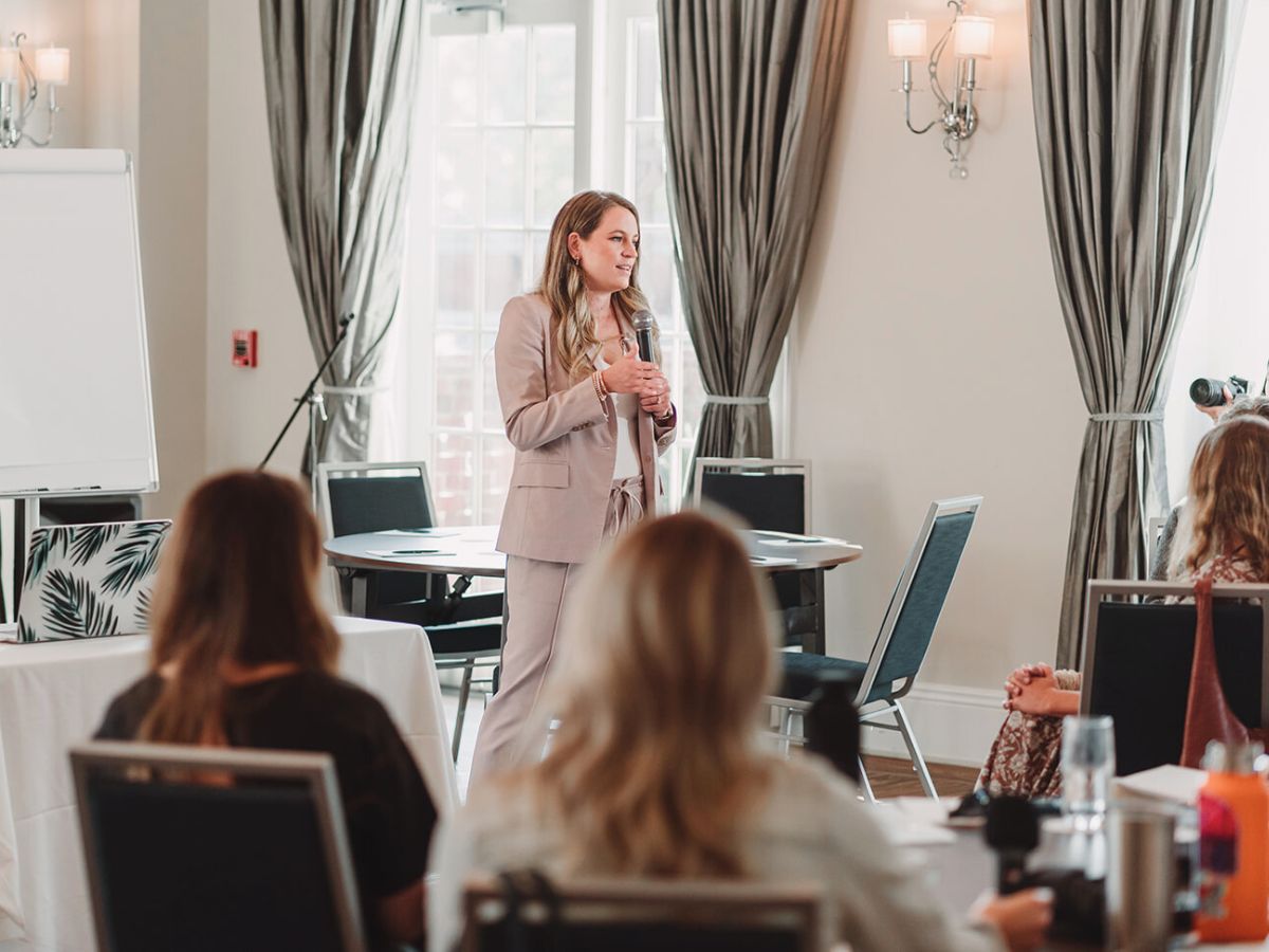 Business Coach Laura Schoenfeld podcast about how to position your expertise with the authority effect framework